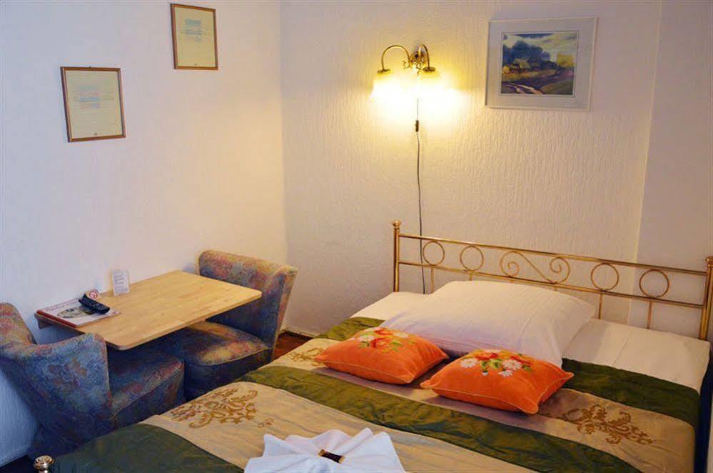 Pension Ingeborg Берлін Екстер'єр фото